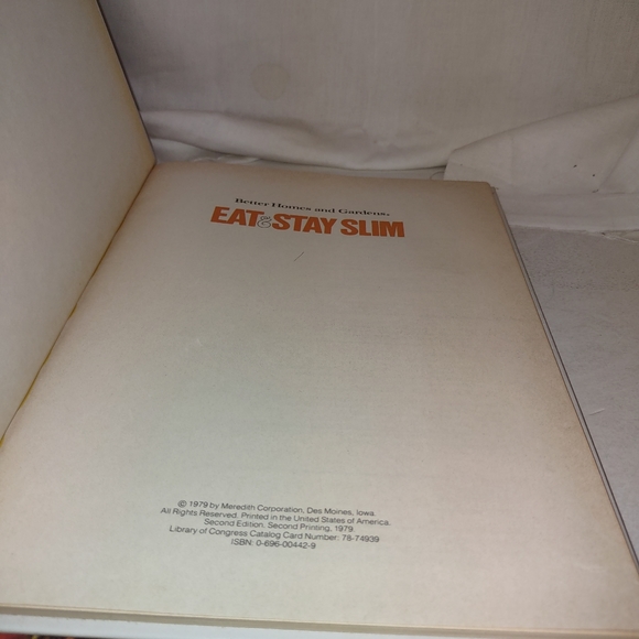 2 Better Homes and Gardens Cookbooks :Eat & Stay Slim, All-Time Favorite Beef Re - Picture 3 of 11